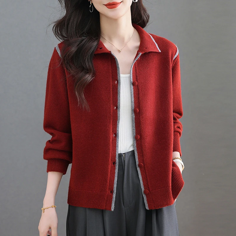 撞色边翻领红色针织衫春秋外搭开衫女2025新款秋季妈妈装毛衣外套