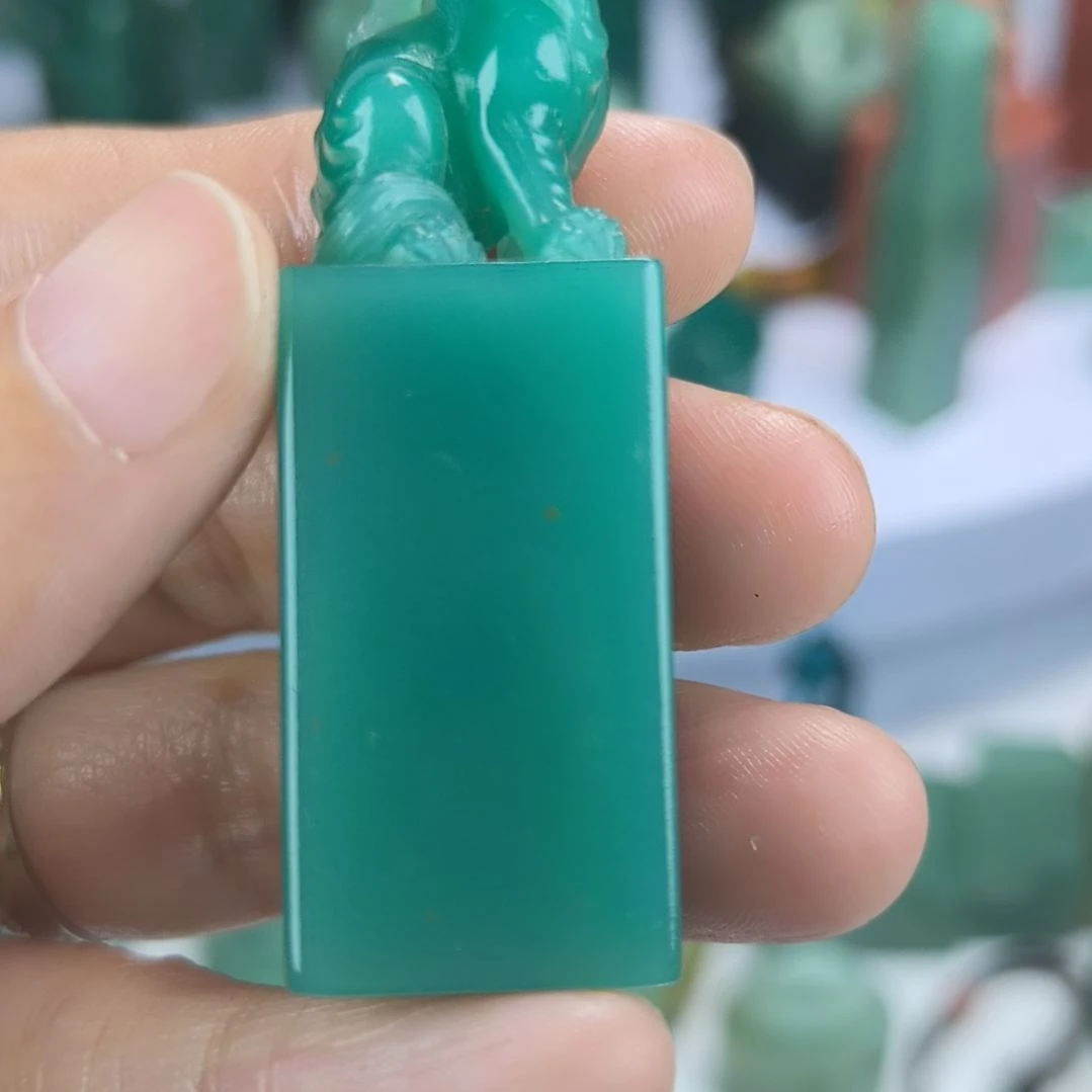 昌化石印石雅安绿兽钮