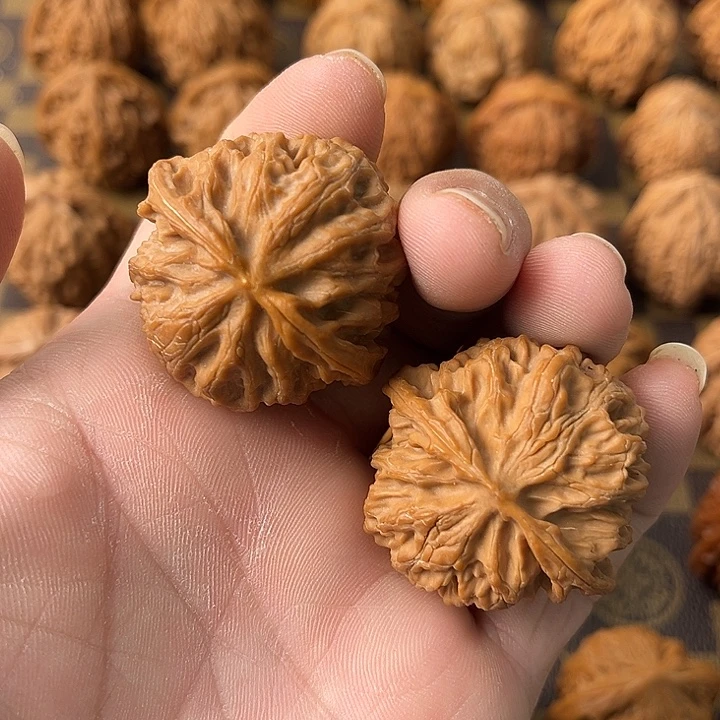 吊坠文玩核桃苹果园