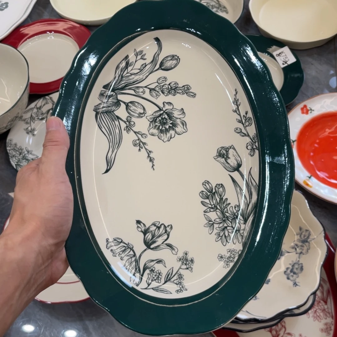 陶瓷微瑕餐具介意勿拍，满18飞！