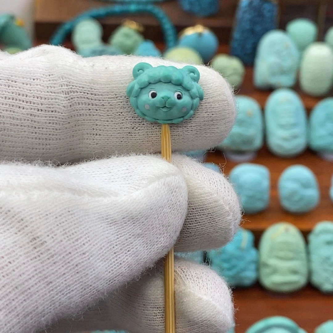 绿松石未镶嵌珠宝奇石