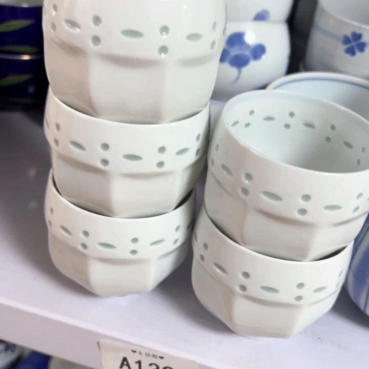 盖碗瓷器直播放漏中