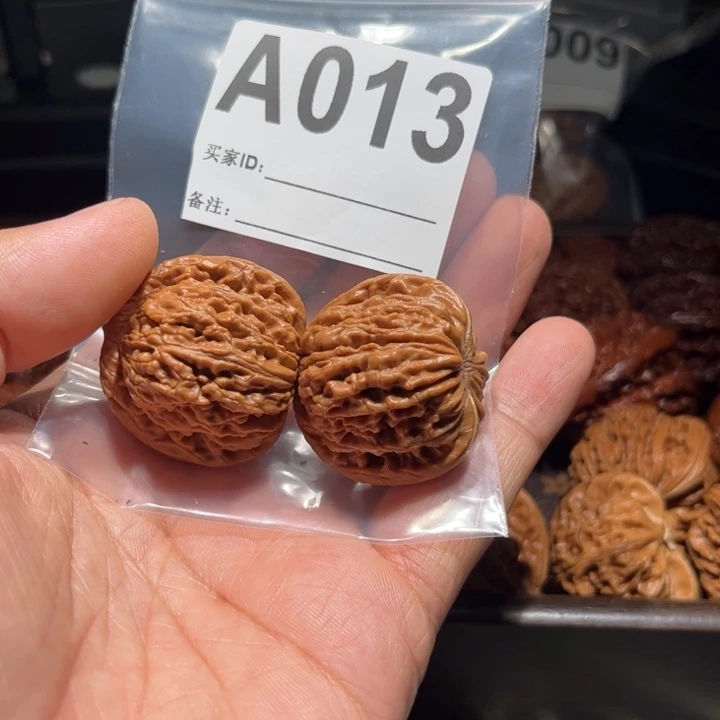 文玩核桃吊坠精修练手款正杨楼