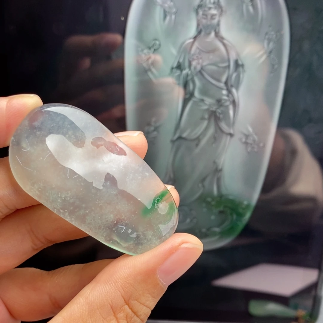 定制翡翠未镶嵌    千手观音