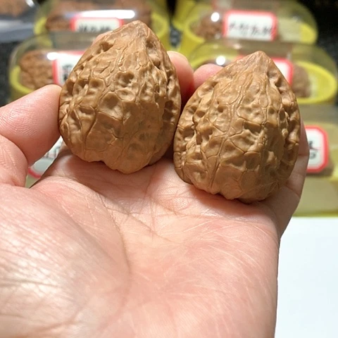 吊坠文玩核桃穿山甲