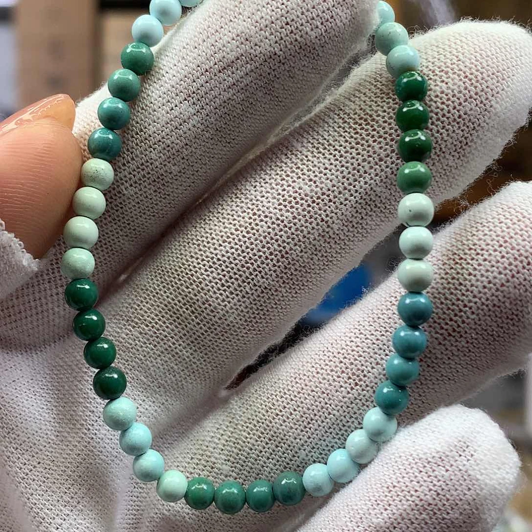 绿松石未镶嵌挂件