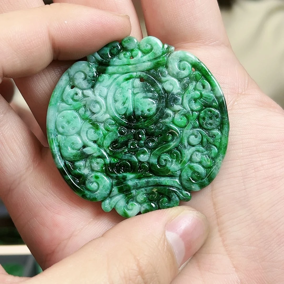 翡翠颈饰未镶嵌吊坠