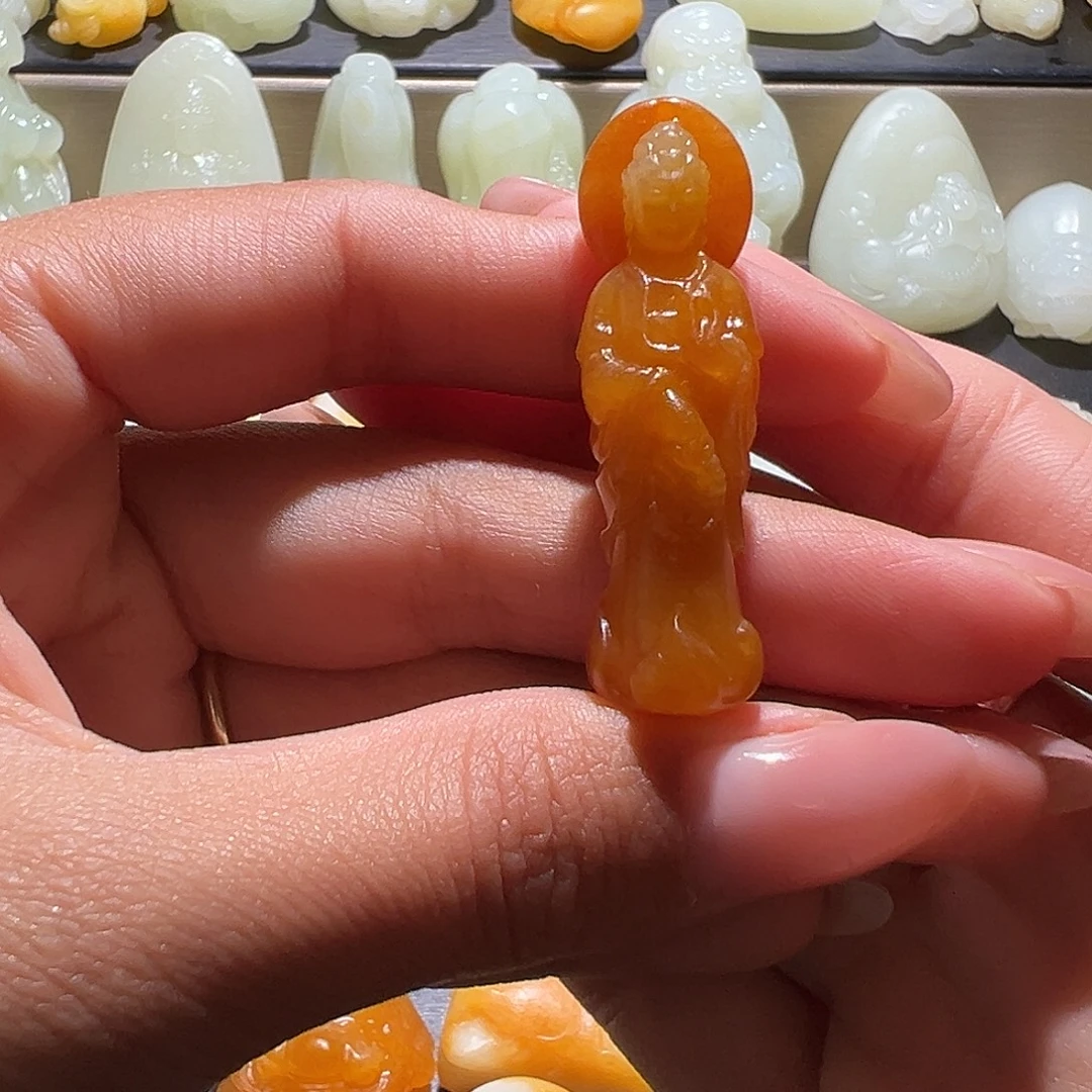 隨***便和田玉未镶嵌颈饰