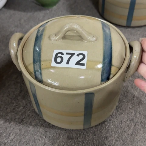 泥塑砂锅一只微瑕品