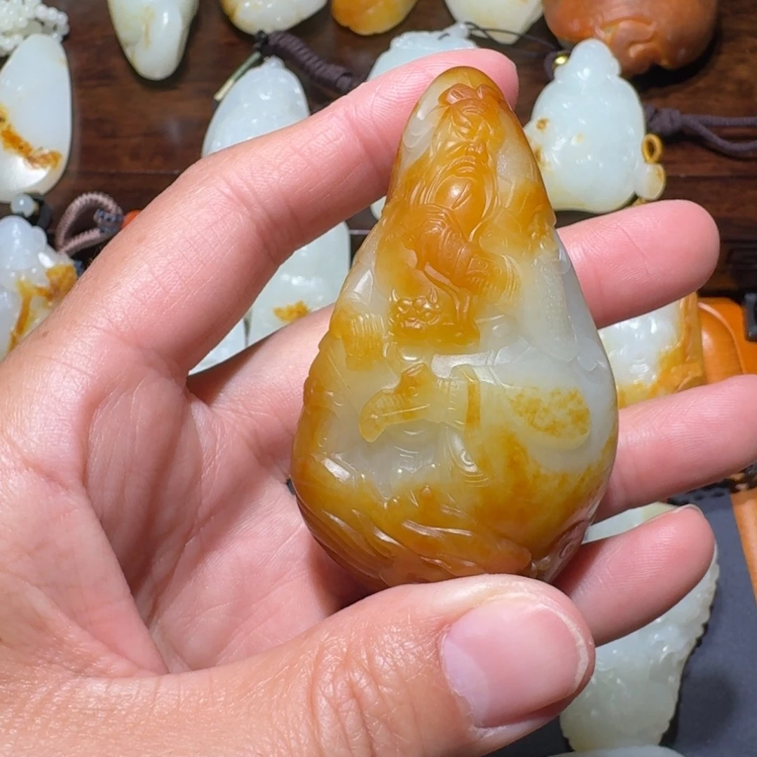 和田玉（糖玉）未镶嵌吊坠(不含链)