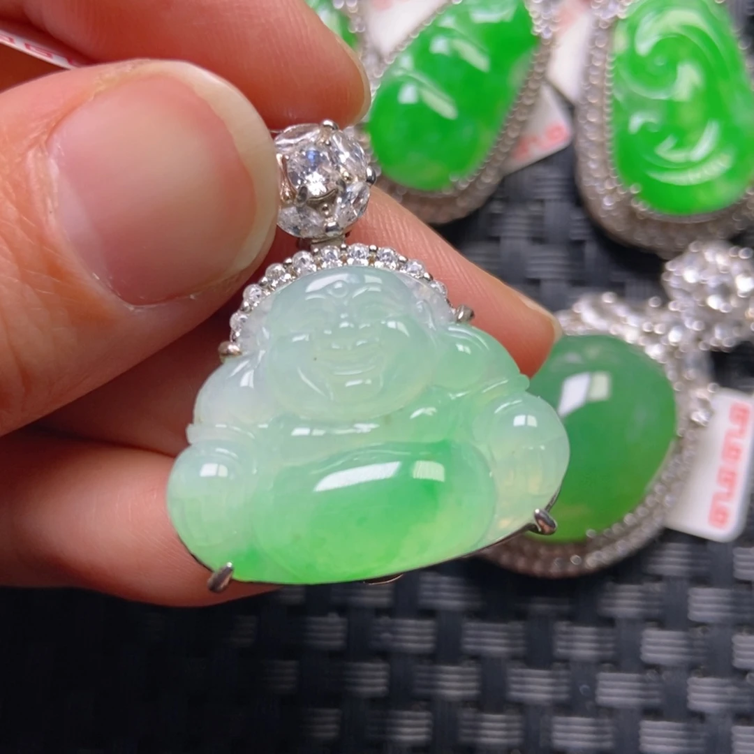 翡翠银S925镶嵌颈饰佛公吊坠