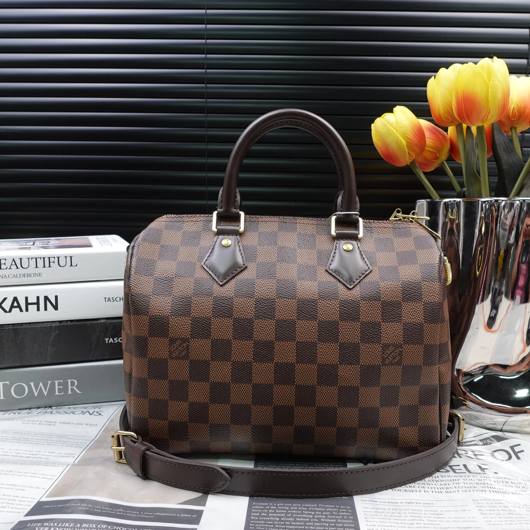 95新 LouisVuitton/路易威登 单肩包/T20284087
