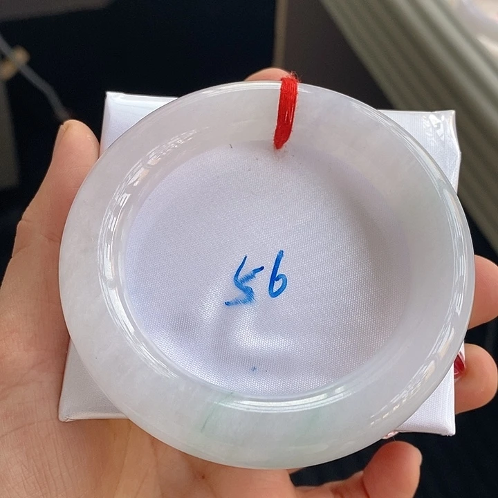 翡翠手镯未镶嵌10冰胶底飘绿底胖圆10