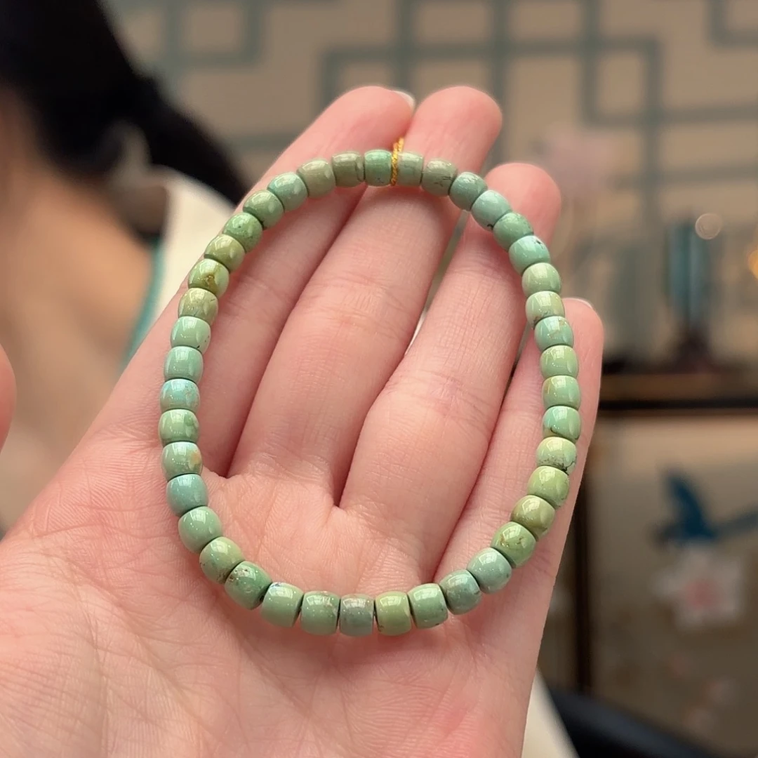 绿松石未镶嵌颈饰