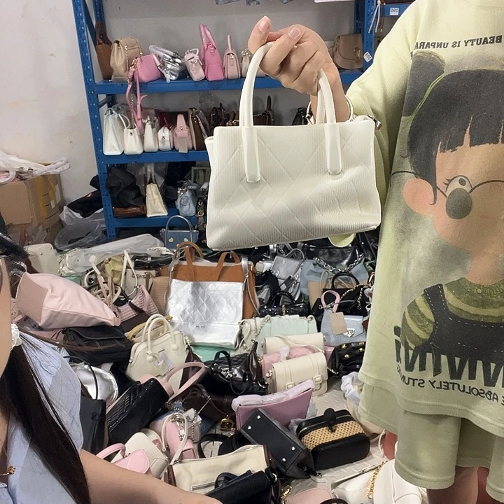 蚕丝61健健康康平平安安