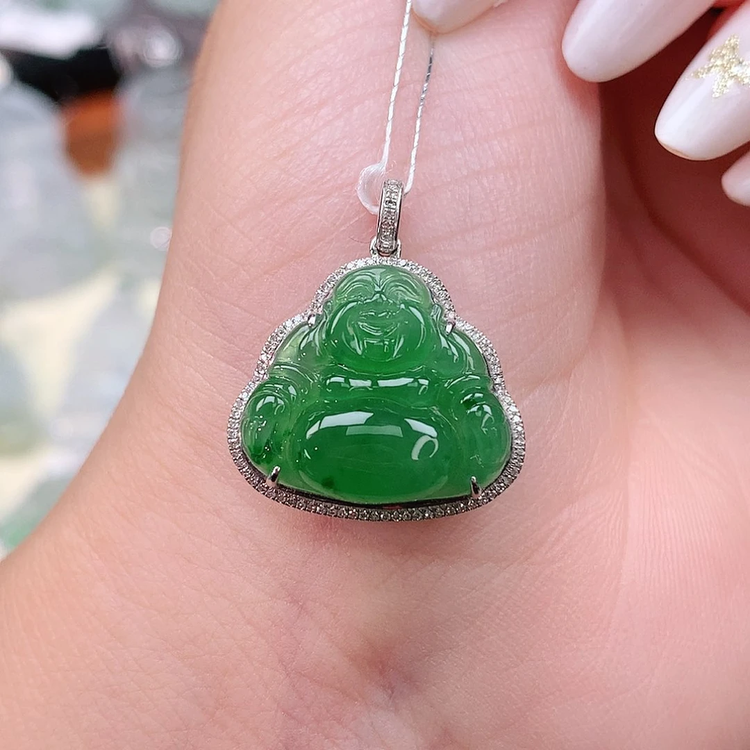 颈饰18K金镶嵌翡翠佛公