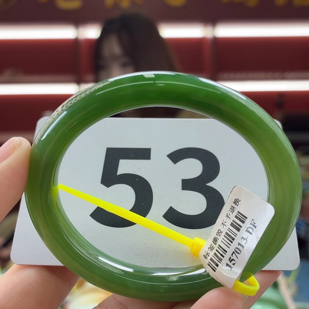 和田玉未镶嵌手镯（贵妃镯）