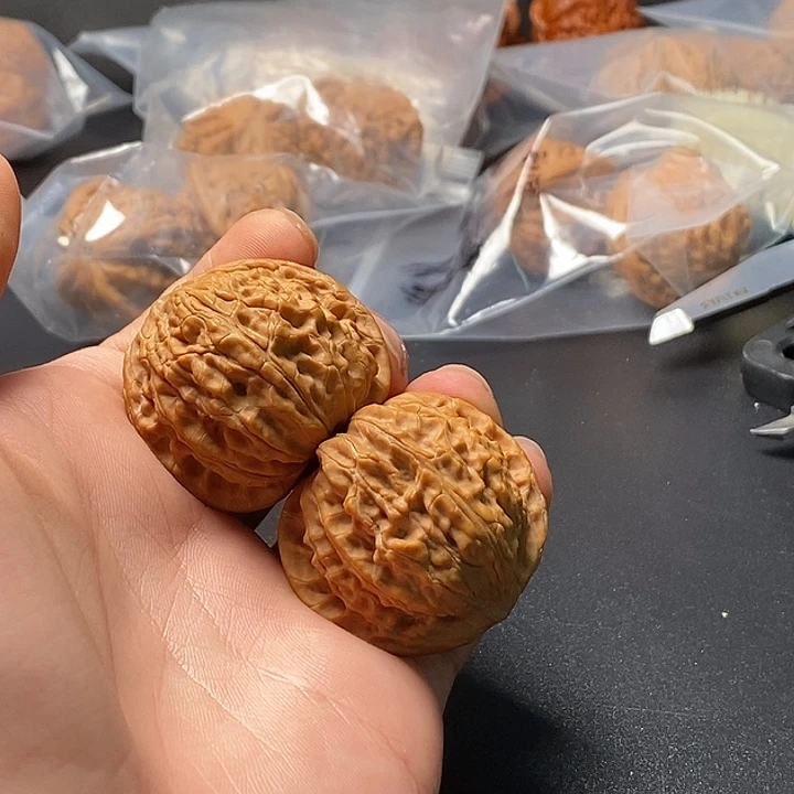 p***q文玩核桃把件山西磨盘+