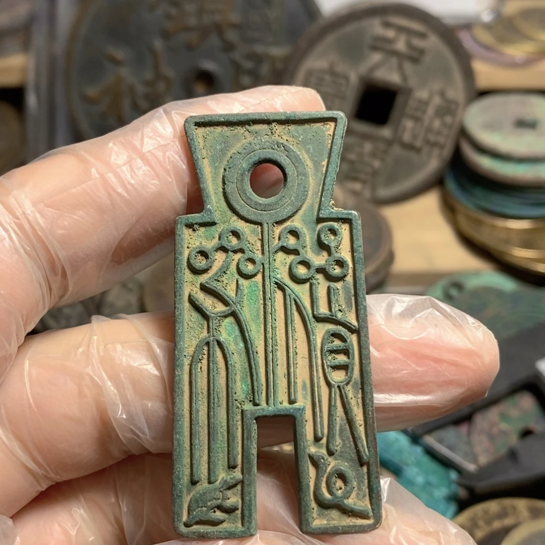 铜现代工艺品学习币