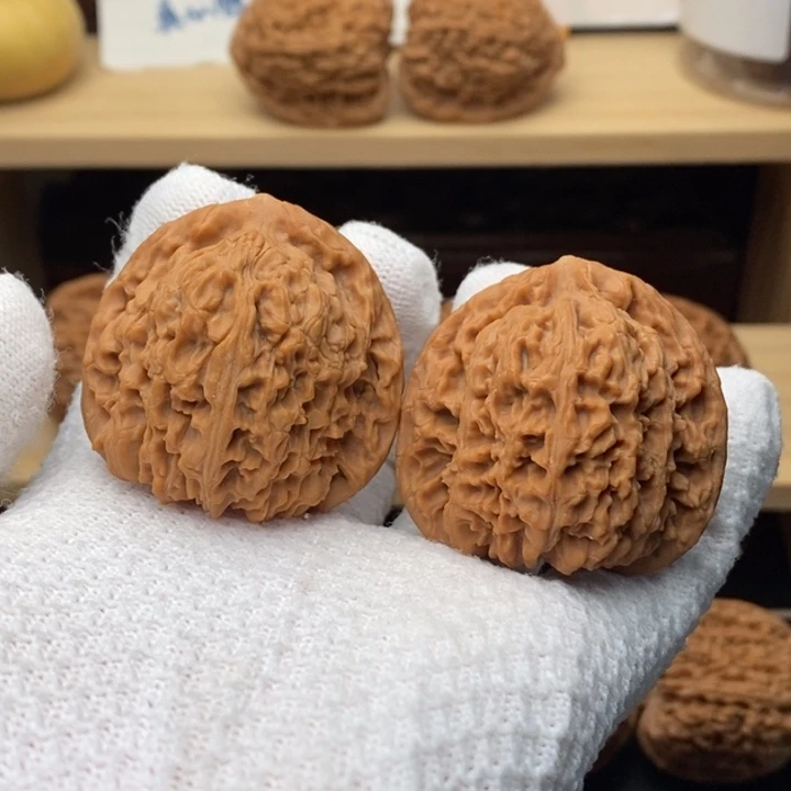 吊坠文玩核桃正三角团子42尺2130