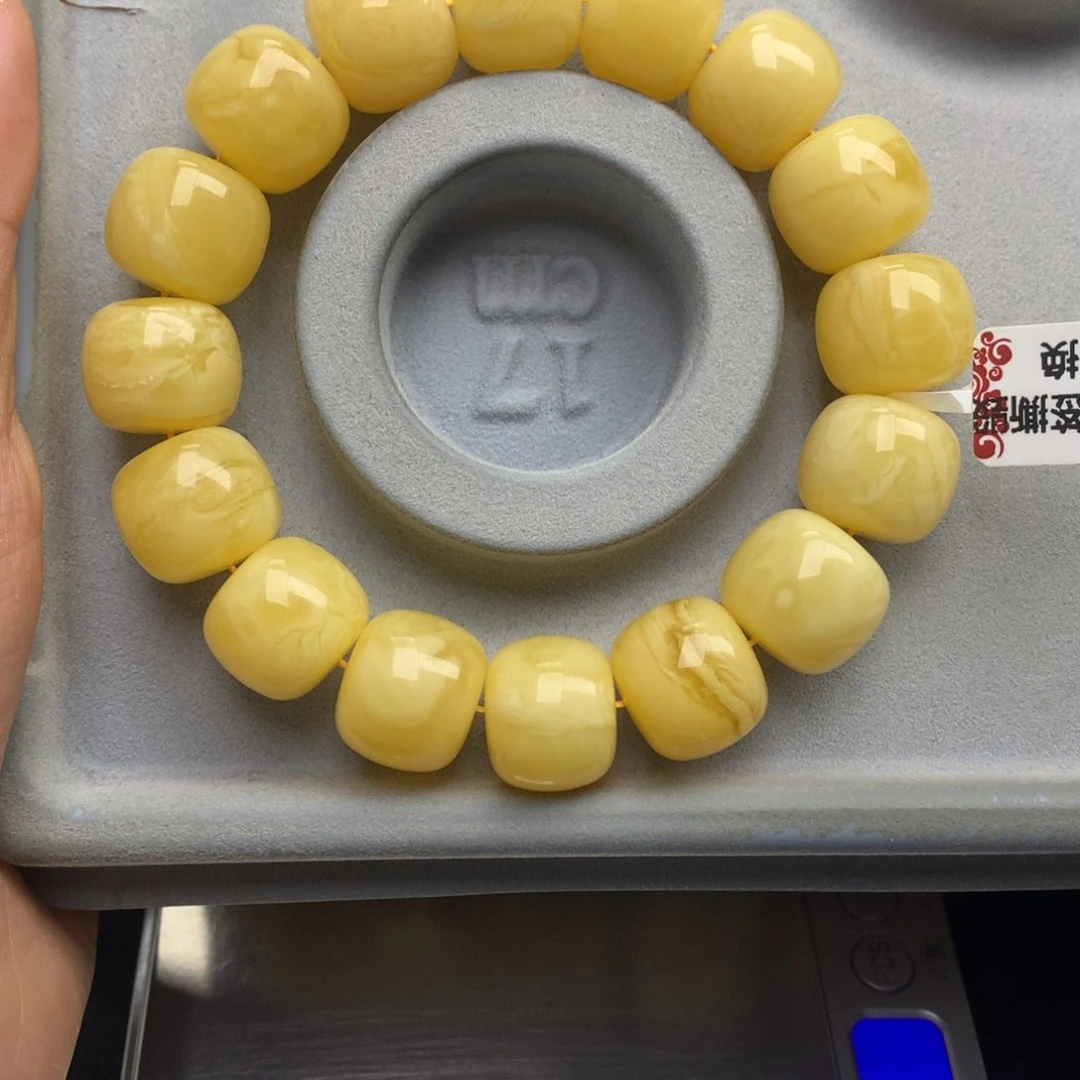 蜜蜡珠宝奇石未镶嵌莫****。5