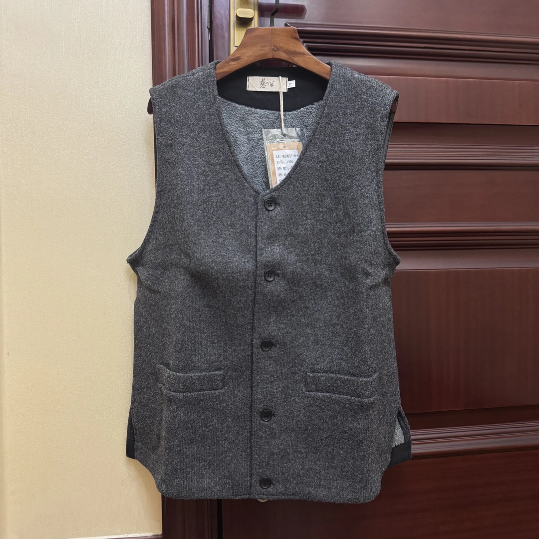 明引进口冬季羊绒保暖马甲短款上衣男女同款