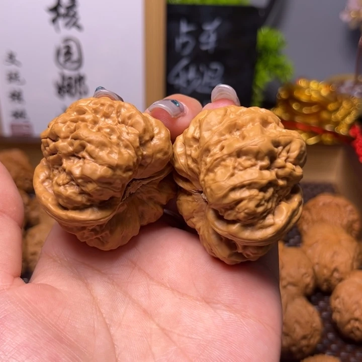 文玩核桃把件金**?44尺蛤蟆64