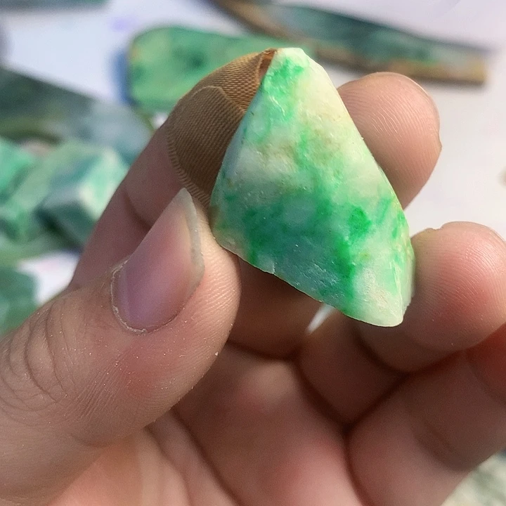 翡翠散珠天然翡翠A货挂件