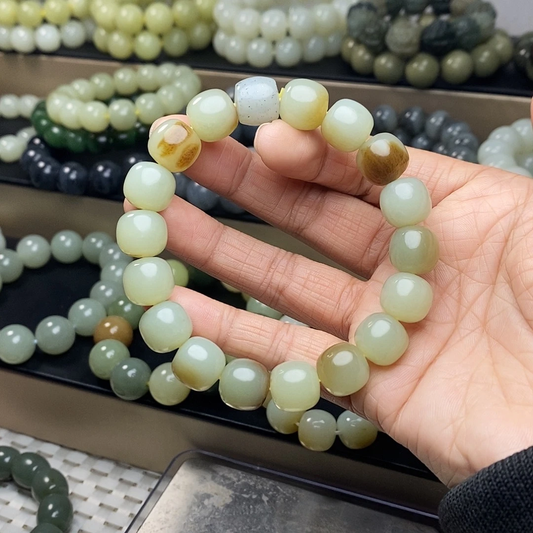 和田玉未镶嵌手链卡12