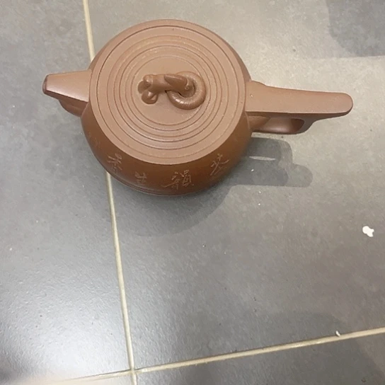 紫砂茶壶是的……是