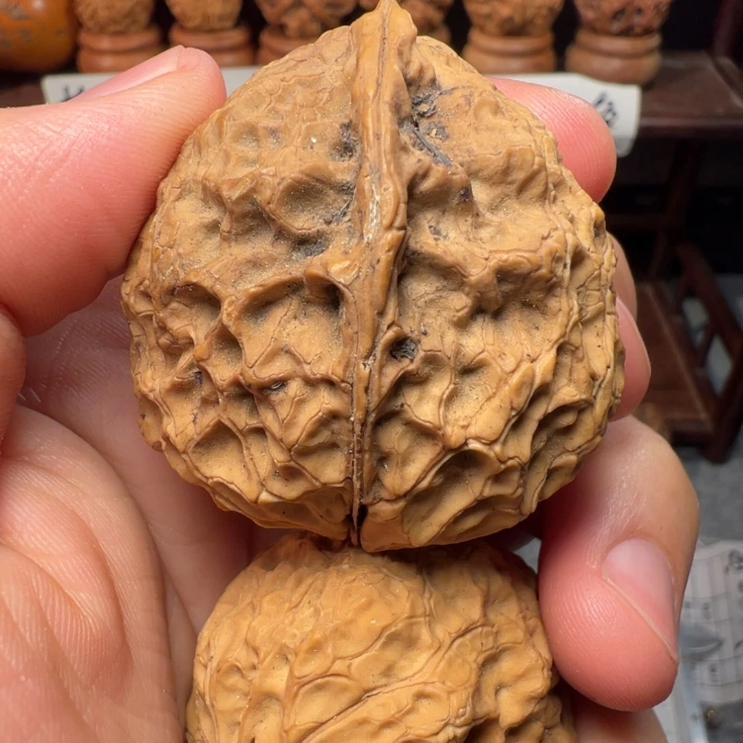 文玩核桃吊坠寿桃41mm