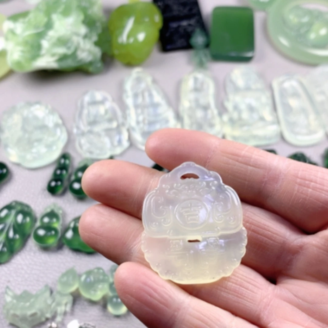 【闪购商品】蛇纹石玉岫玉未镶嵌