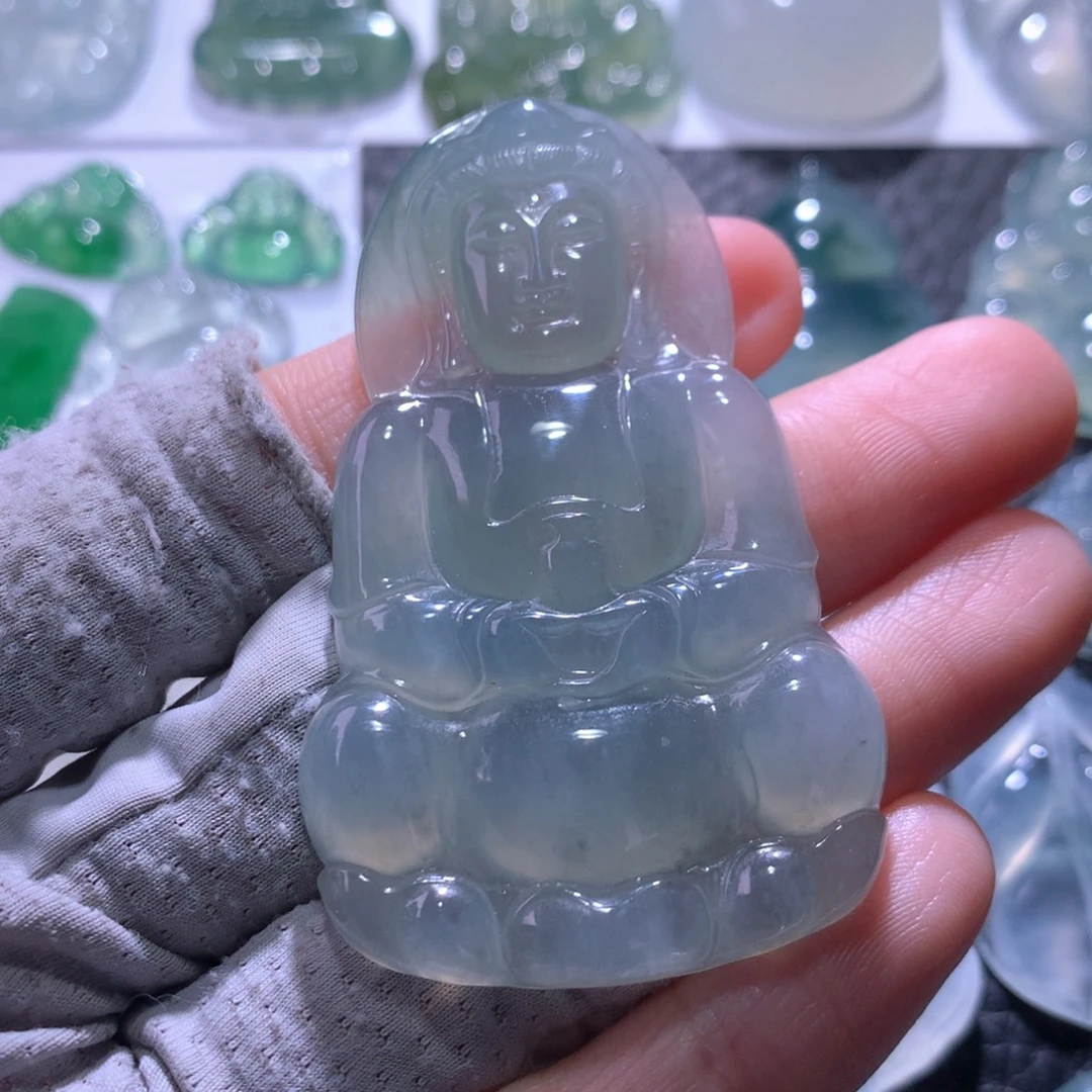 翡翠未镶嵌颈饰观音