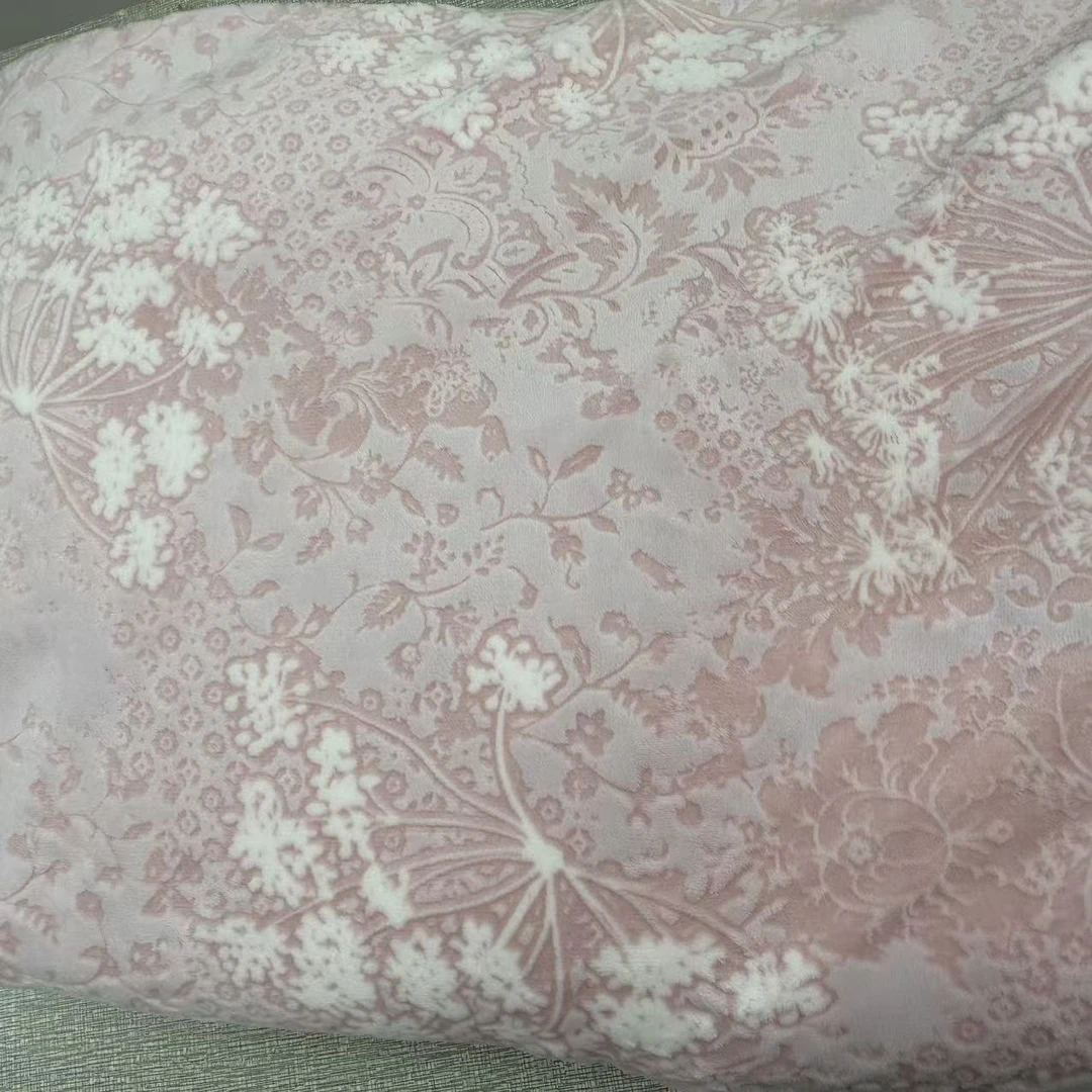 荣姐专属】梦娜粉雕花牛奶绒四件套 床品10号