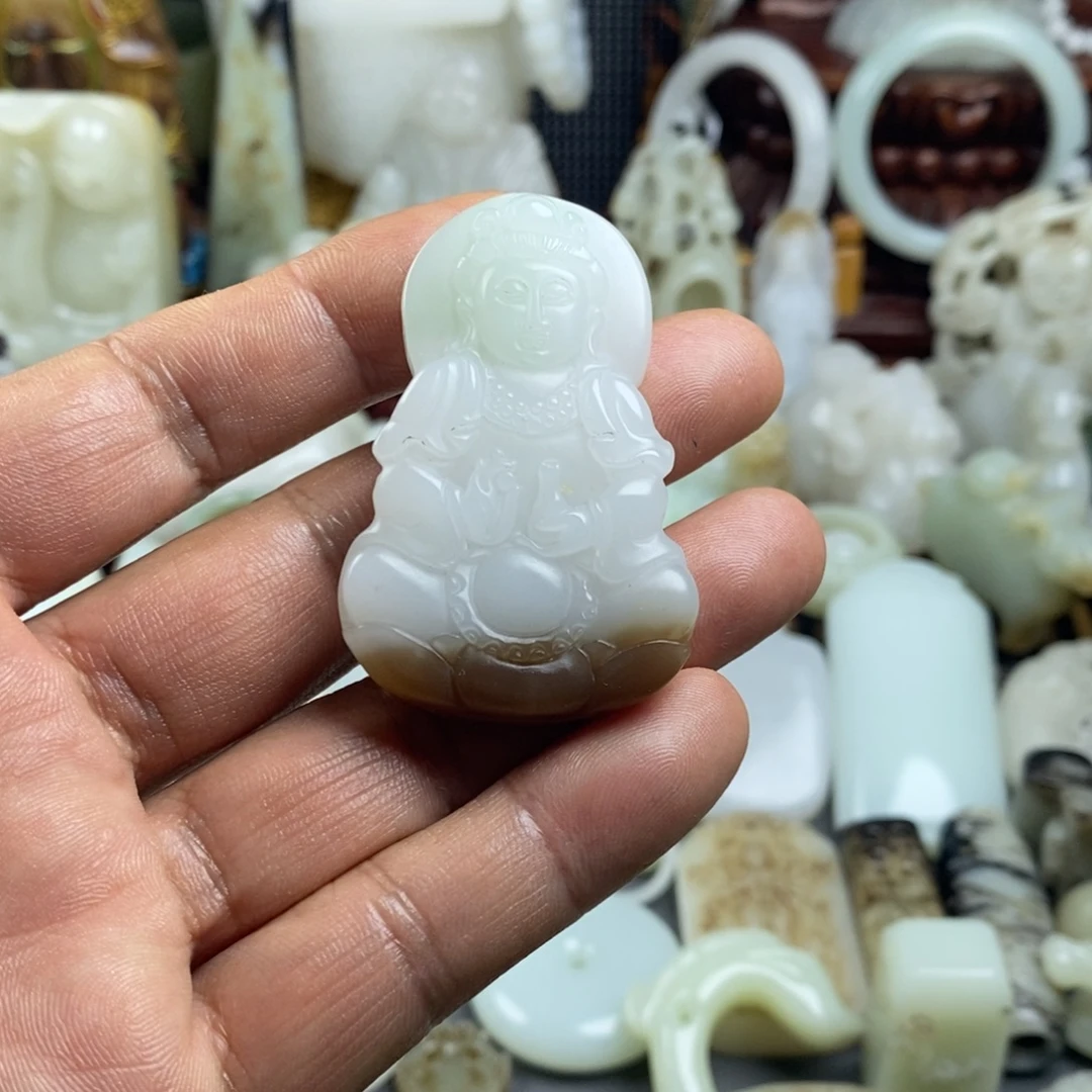 和田玉（糖玉）未镶嵌颈饰