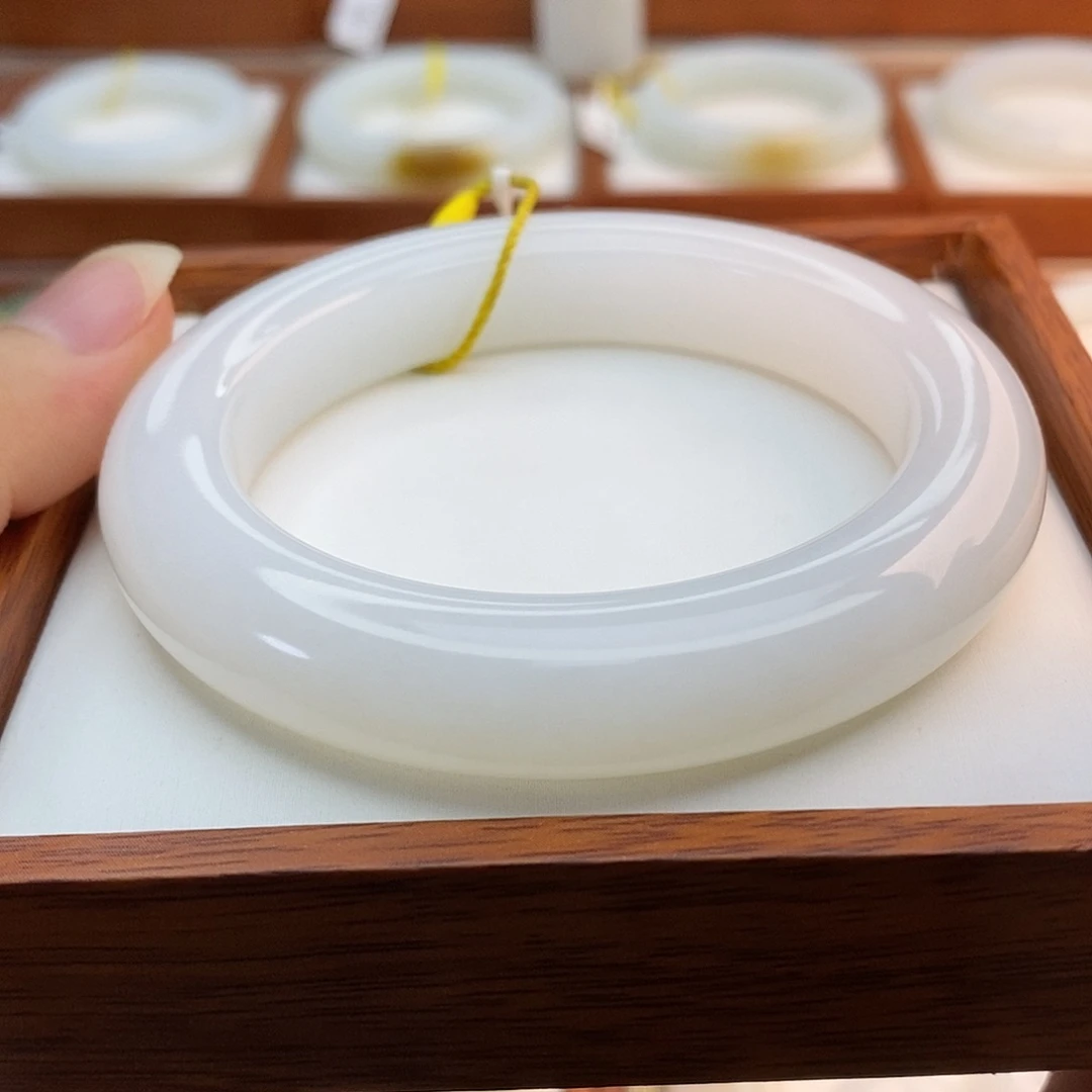 未镶嵌手链和田玉（白玉）