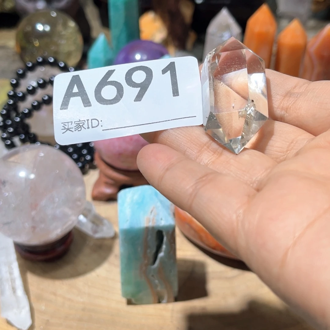 未镶嵌珠宝半成品水晶?*多样性发其一微瑕