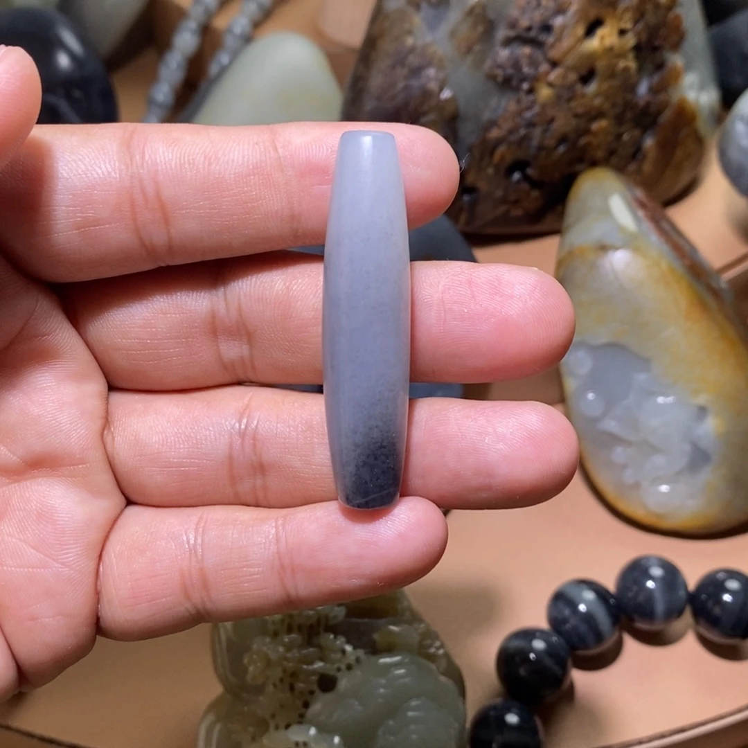 未镶嵌和田玉挂件多****水