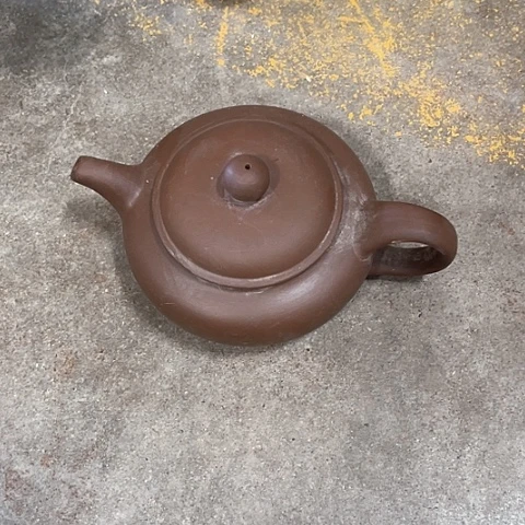 微瑕，不明火，扁壶一个