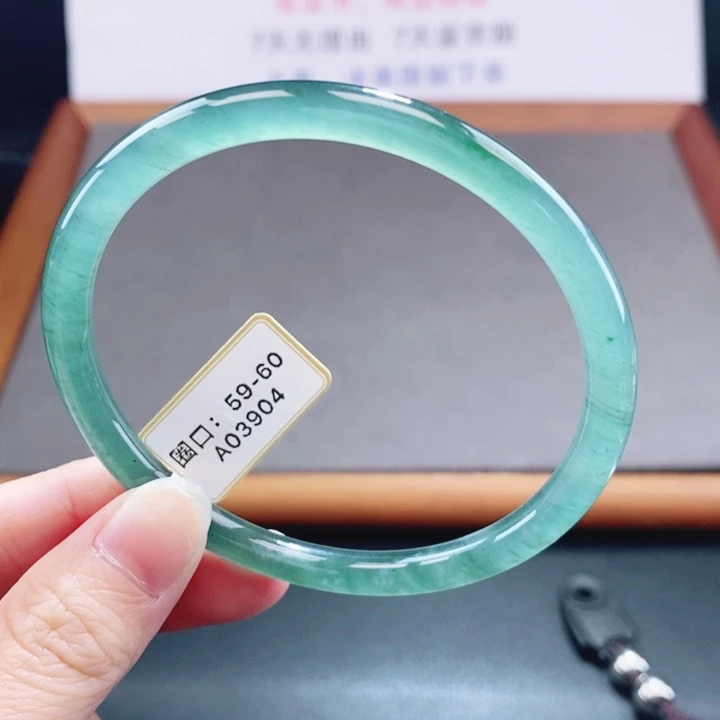 翡翠未镶嵌手镯翡翠手镯36