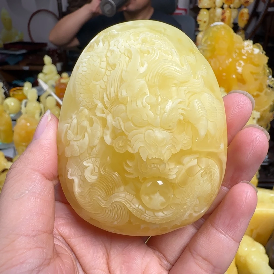 蜜蜡未镶嵌珠宝奇石