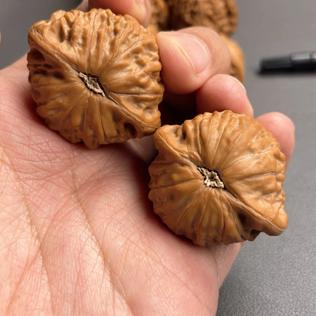 文玩核桃吊坠秋*铁锤