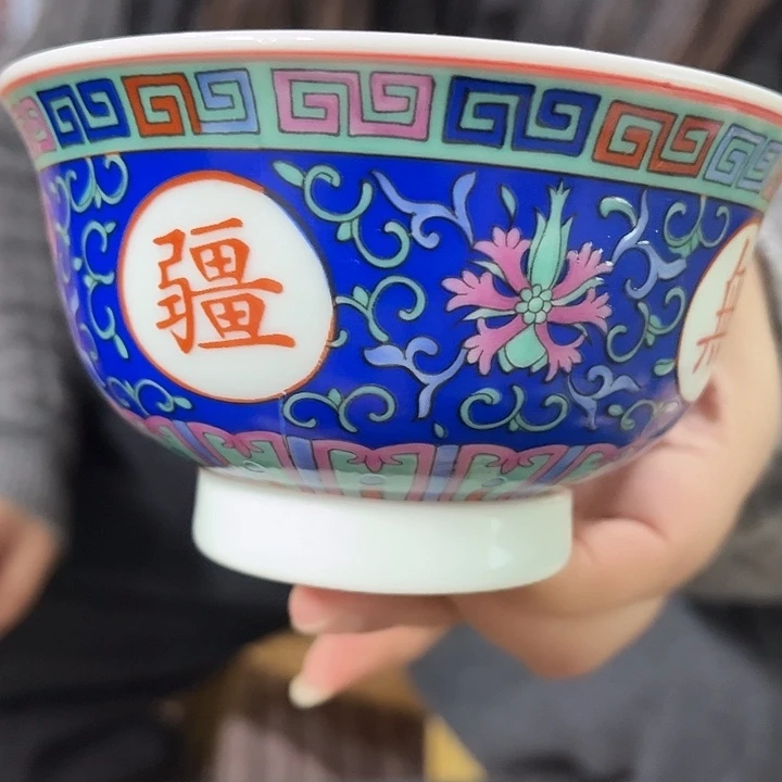 陶景德镇瓷器博物陈列中心主任