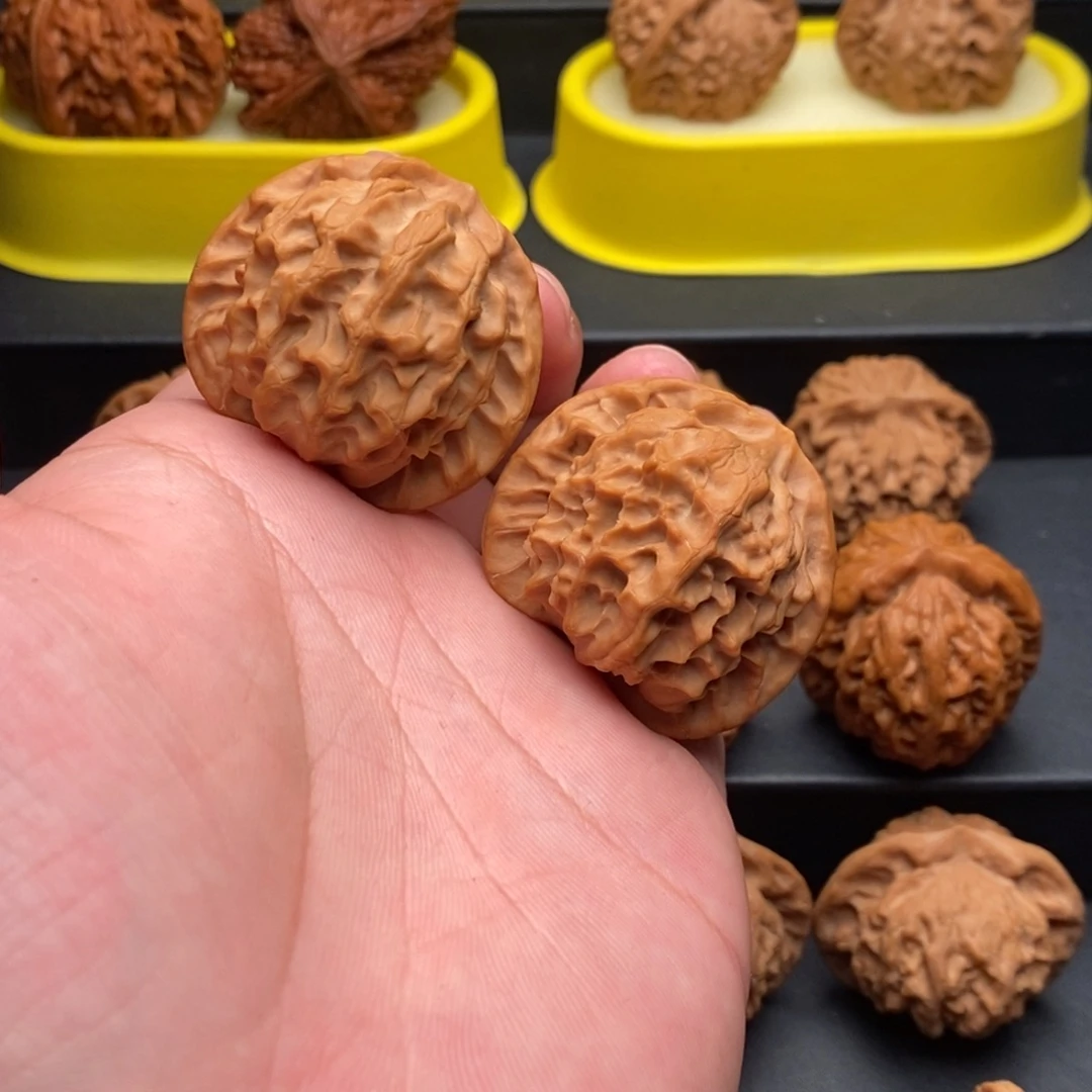 鹦***鹉文玩核桃吊坠42野龙麟