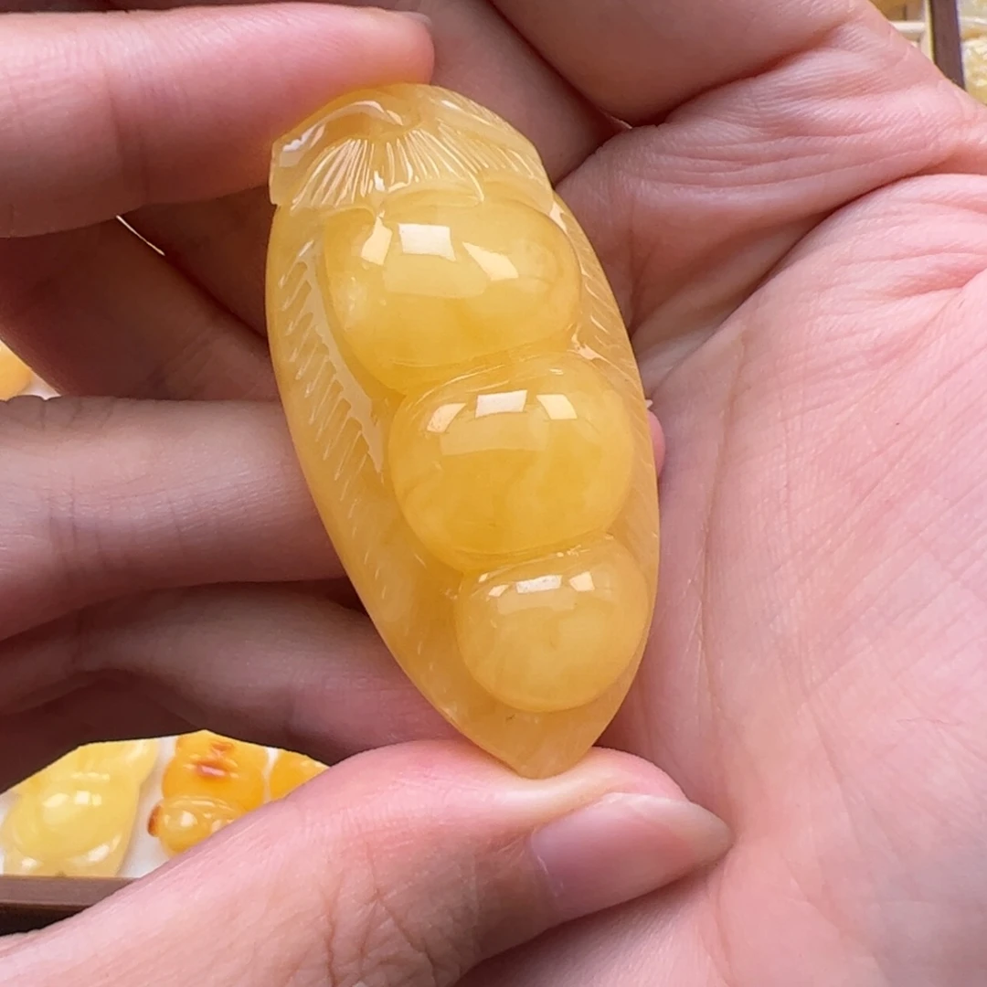 未镶嵌琥珀裸石蜜蜡