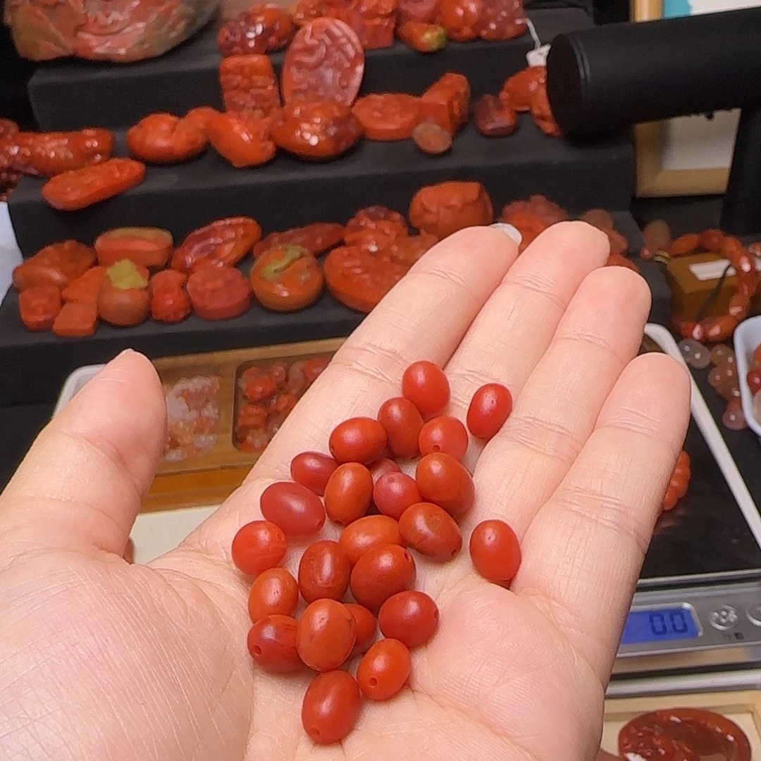 ****珠南红玛瑙未镶嵌颈饰