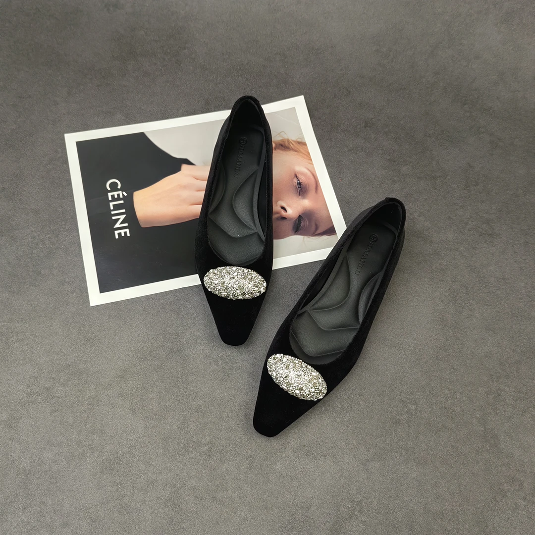 2025年春季新款法式小众小方头平底时尚水钻浅口黑色女单鞋6071