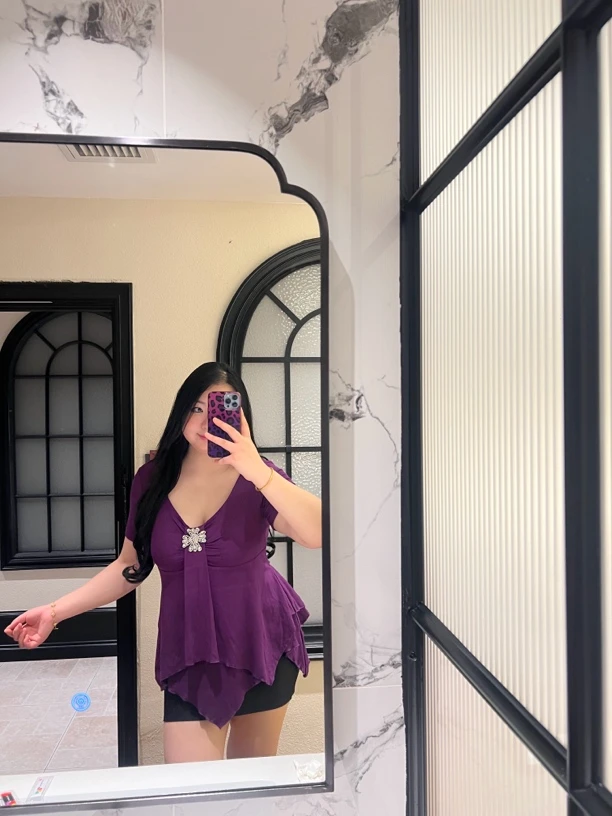 【心动时刻】大码女装夏季新款设计感百搭气质上衣