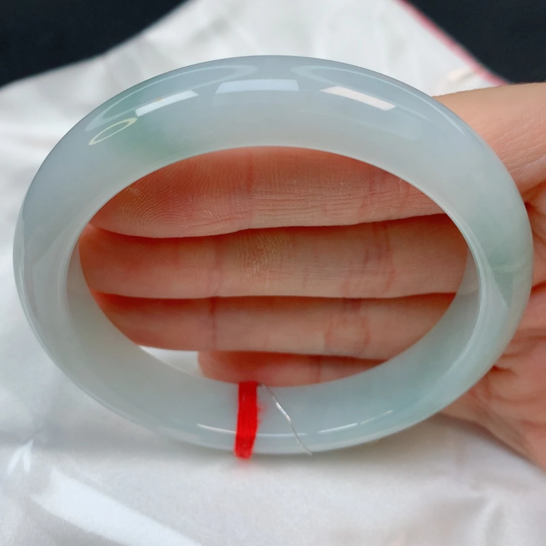 未镶嵌手镯翡翠58正圈，胶润细腻，完整，042