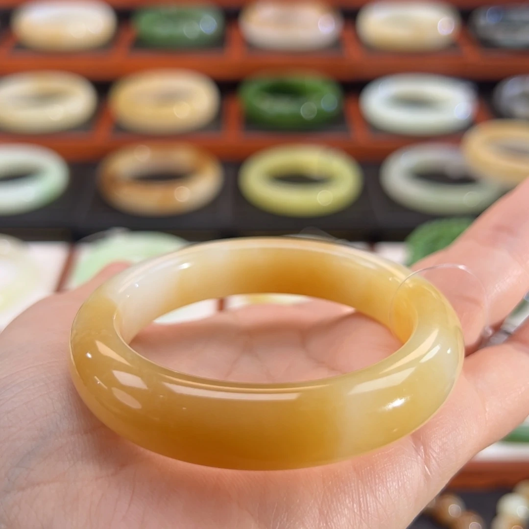 和田玉（糖玉）未镶嵌手镯暖金糖